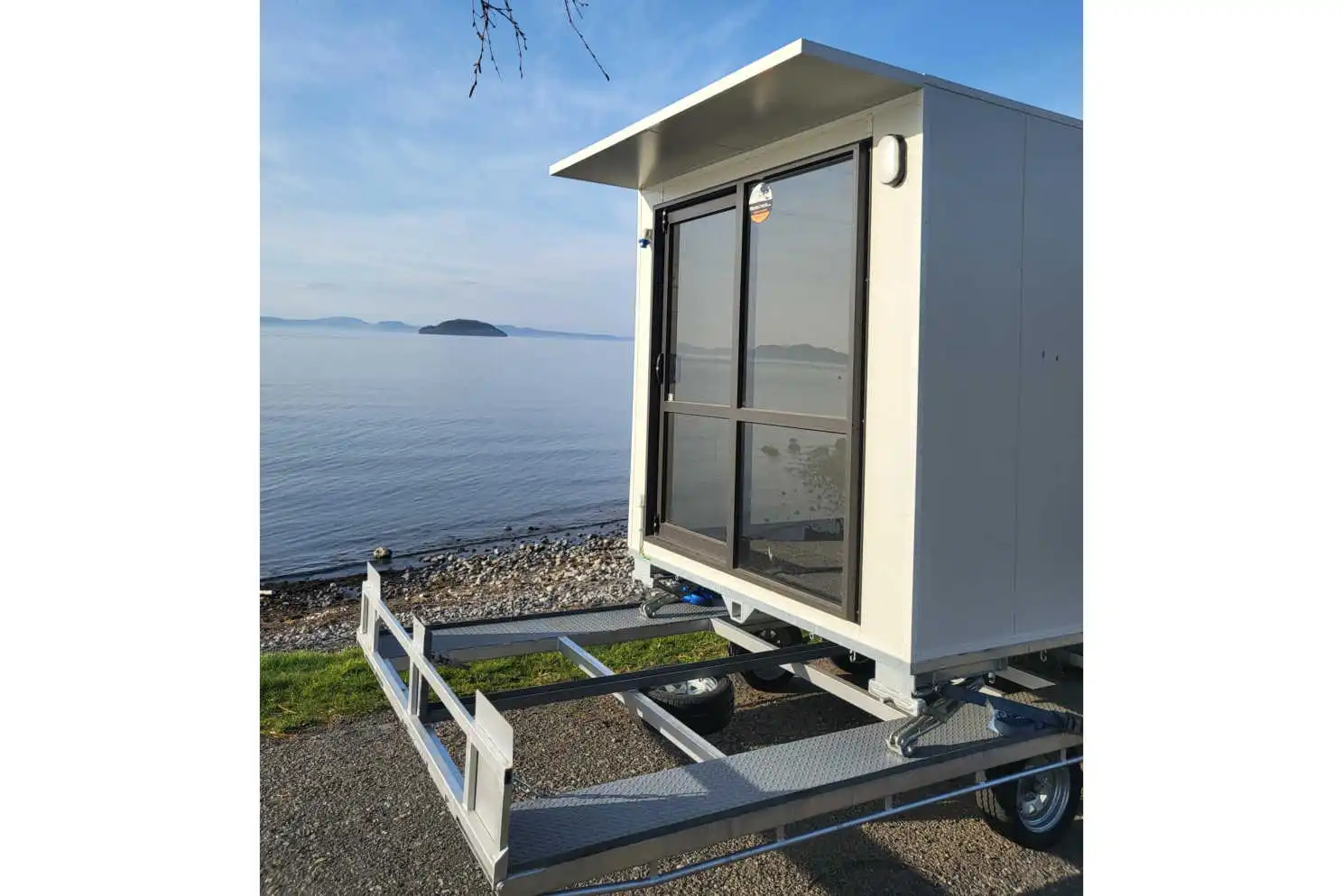 Cabins Photos - Room2Rent Mobile Cabins