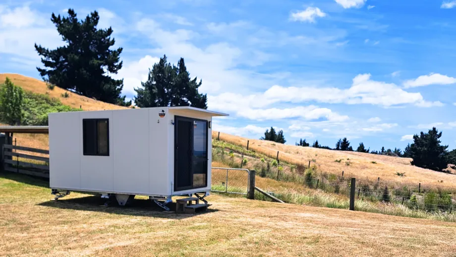 Can I Rent a Cabin Without Owning Land