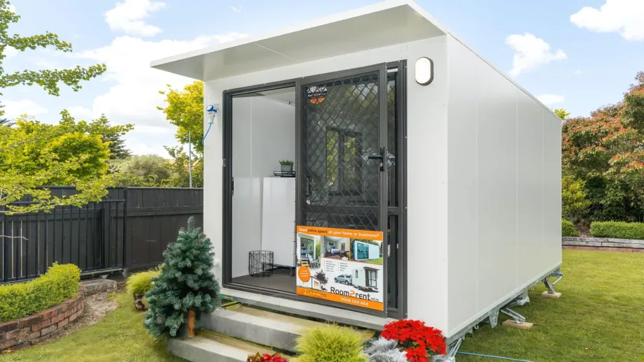 Renting a Cabin vs Booking a Bach Why Flexibility Wins